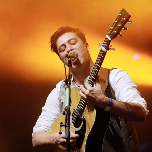 Mumford & Sons-Konzert: Sänger Marcus Mumford auf dem Haldern Pop Festival 2010